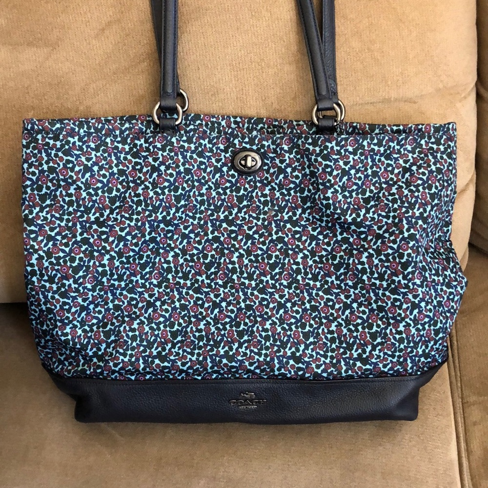 Coach Tote